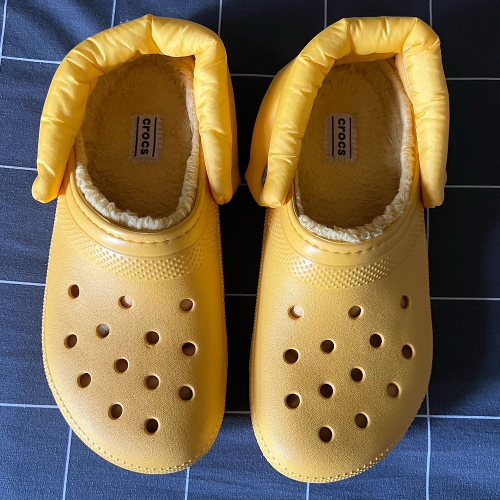 Discontinued Crocs Classic Neo Puff Lined Clog